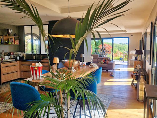 Vente Maison 7 pièces 207 m2 Charbonnières les Bains