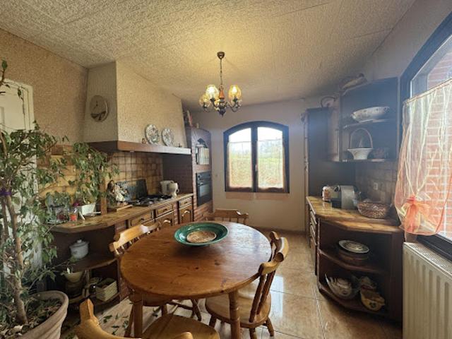 Vente Maison 7 pièces 207 m2 Lapeyrouse Fossat