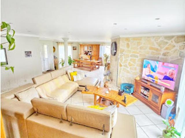 Vente Maison 7 pièces 207 m2 Saint Just le Martel