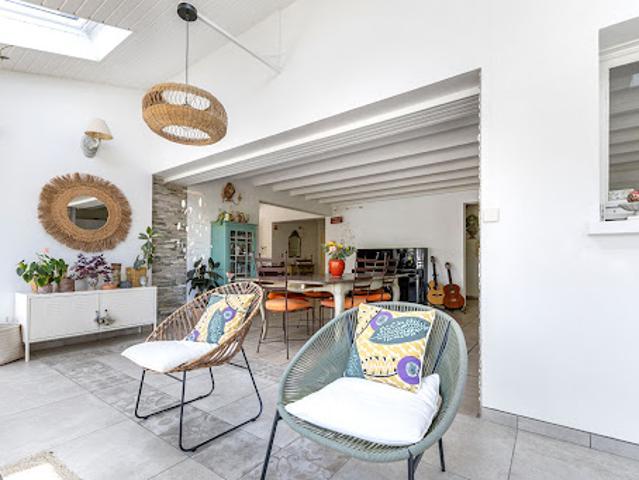 Vente Maison 7 pièces 207 m2 Saint Selve