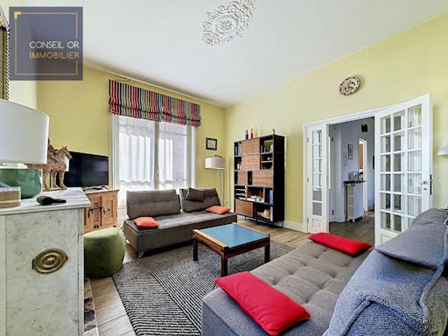 Vente Maison 7 pièces 208 m2 Oullins
