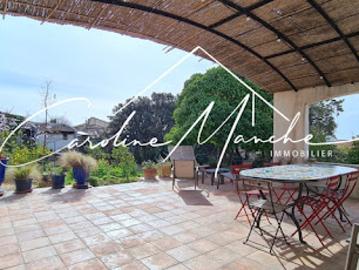 Vente Maison 7 pièces 208 m2 Saint Mitre les Remparts