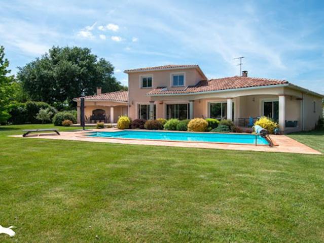 Vente Maison 7 pièces 209 m2 Carbonne