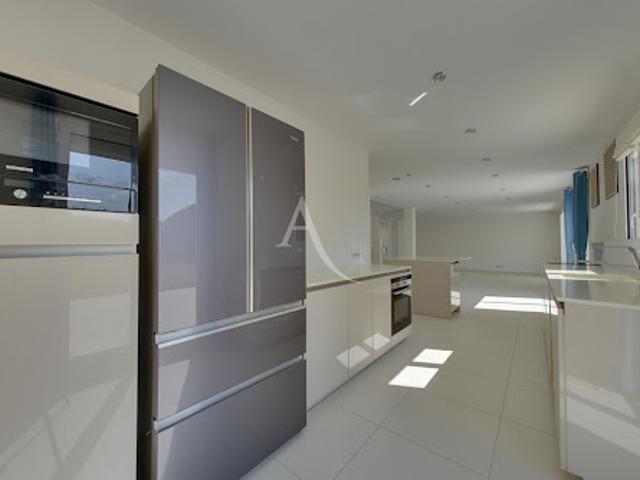 Vente Maison 7 pièces 200 m2 Ozoir la ferriere