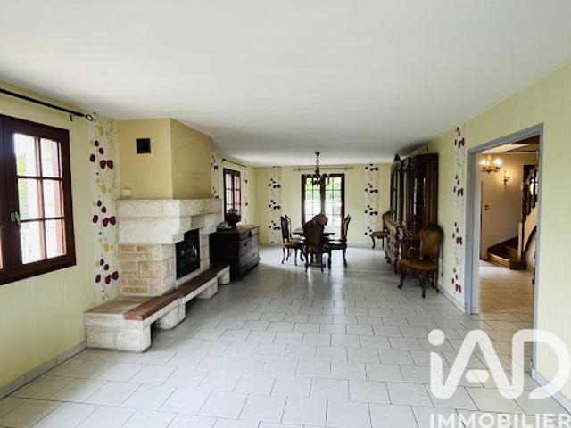 Vente Maison 7 pièces 200 m2 Allassac