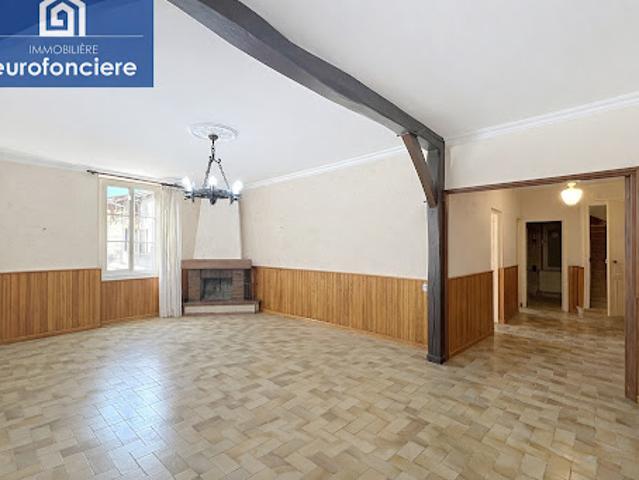 Vente Maison 7 pièces 200 m2 Amance