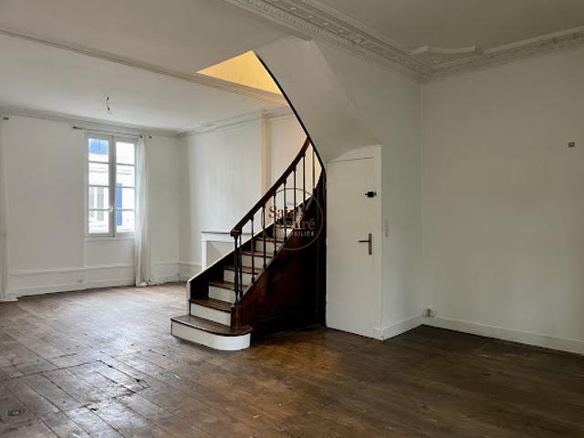 Vente Maison 7 pièces 200 m2 Angouleme
