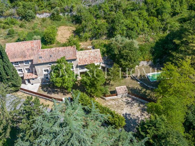 Vente Maison 7 pièces 200 m2 Bonnieux