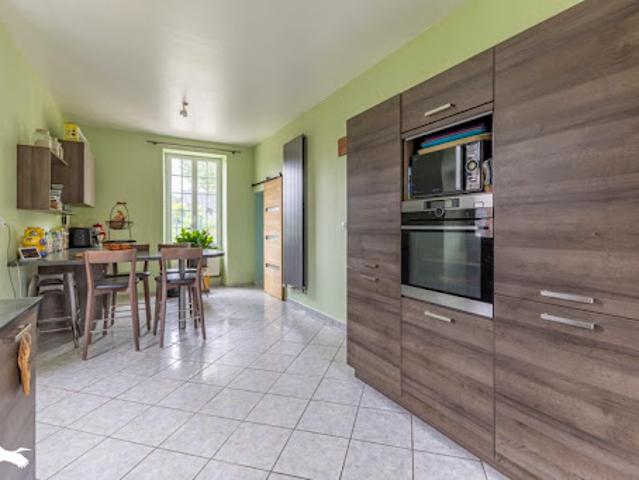 Vente Maison 7 pièces 200 m2 Eguzon Chantôme