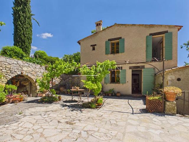 Vente Maison 7 pièces 200 m2 Fayence