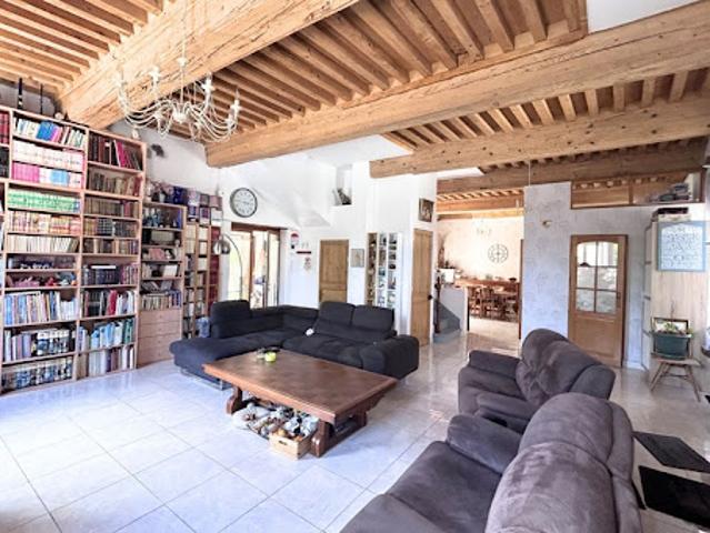 Vente Maison 7 pièces 200 m2 Grigny