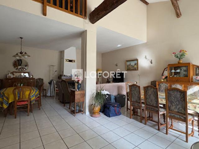 Vente Maison 7 pièces 204 m2 Lansargues