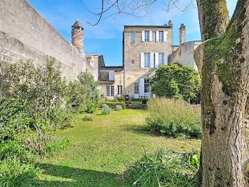 Vente Maison 7 pièces 272.07 m2 Libourne