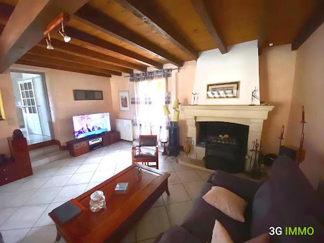Vente Maison 7 pièces 200 m2 Lieurac