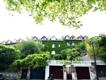 Vente Maison 7 pièces 200 m2 Paris 20ème