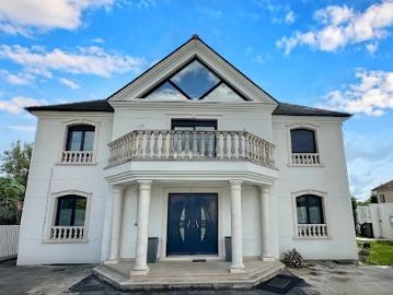 Vente Maison 7 pièces 200 m2 Pontault Combault