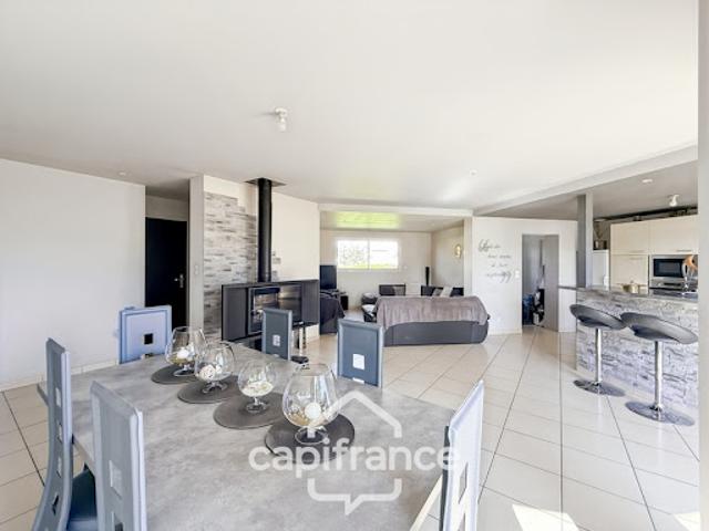 Vente Maison 7 pièces 177 m2 Pontivy