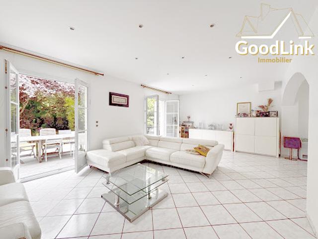 Vente Maison 7 pièces 200 m2 Romainville