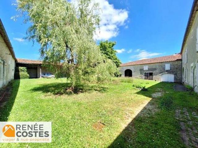 Vente Maison 7 pièces 200 m2 Rouillac