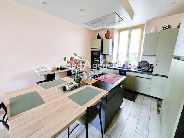 Vente Maison 7 pièces 200 m2 Sainville
