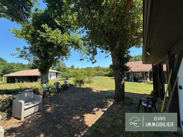 Vente Maison 7 pièces 200 m2 Saugnacq et Muret