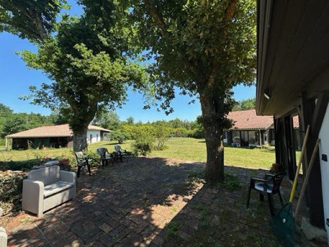 Vente Maison 7 pièces 200 m2 Saugnacq et Muret