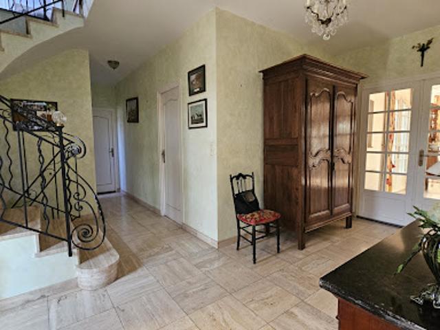 Vente Maison 7 pièces 200.45 m2 Oisemont