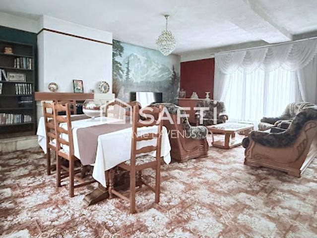 Vente Maison 7 pièces 201 m2 Belleu