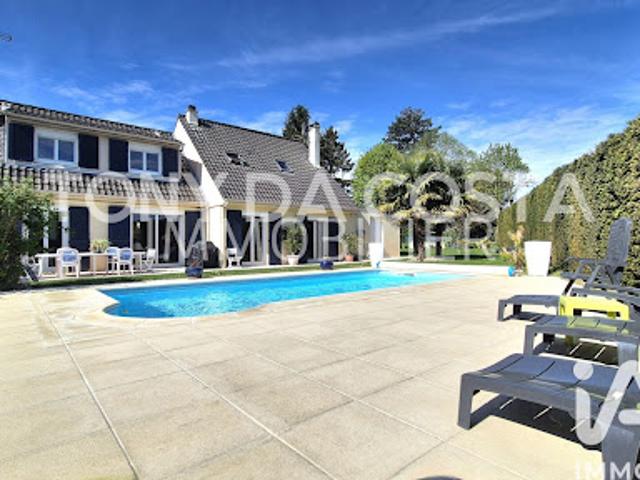 Vente Maison 7 pièces 201 m2 Lesigny