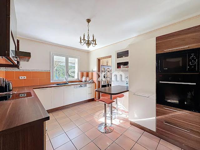 Vente Maison 7 pièces 201 m2 Loisin