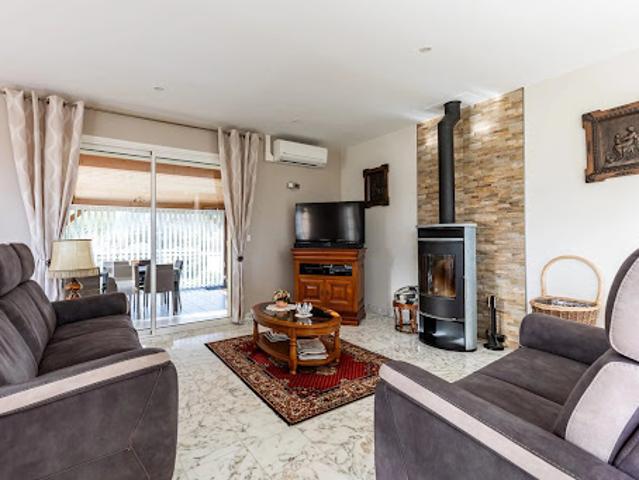 Vente Maison 7 pièces 201.08 m2 Cambes