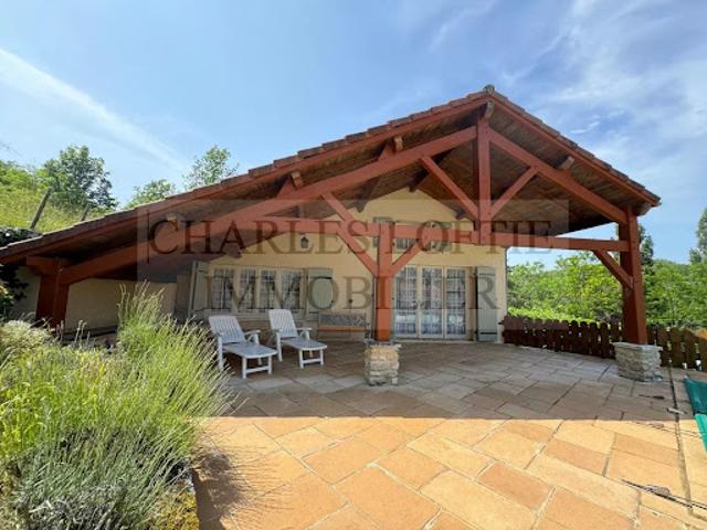 Vente Maison 7 pièces 201.1 m2 Dégagnac