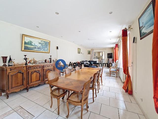 Vente Maison 7 pièces 202 m2 Château la Vallière