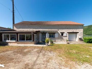 Vente Maison 7 pièces 202 m2 Parnac