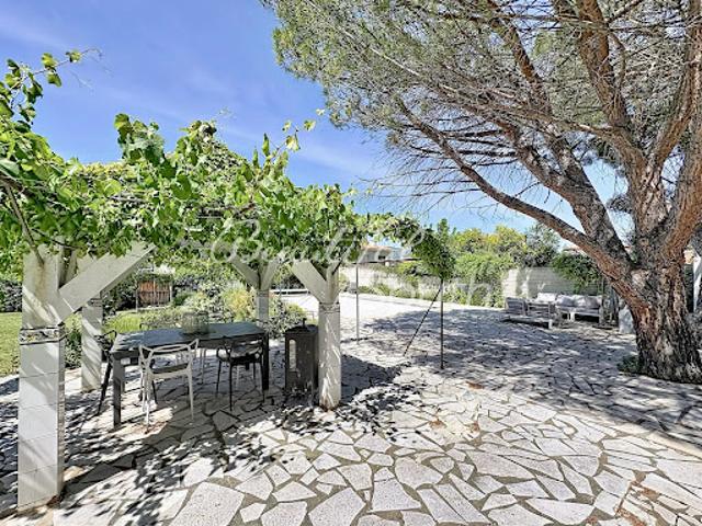 Vente Maison 7 pièces 202 m2 Prades