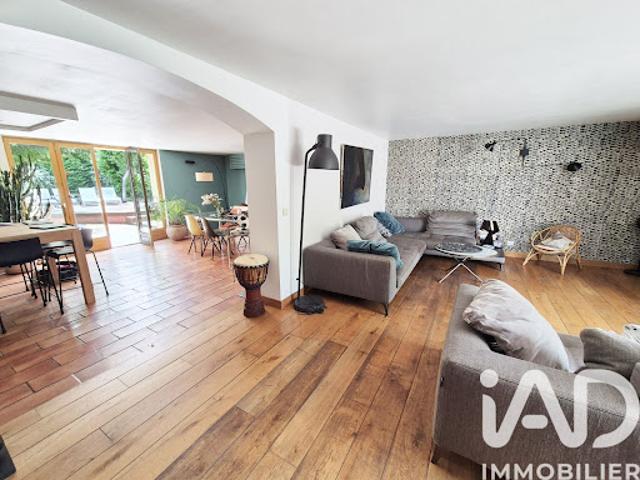 Vente Maison 7 pièces 203 m2 Aix en Provence