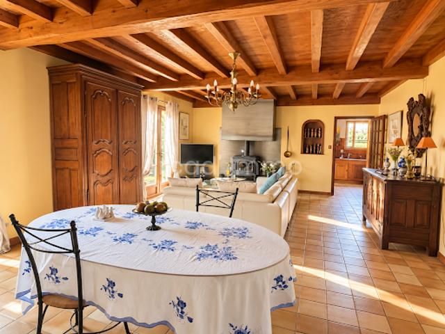 Vente Maison 7 pièces 214 m2 Cunèges