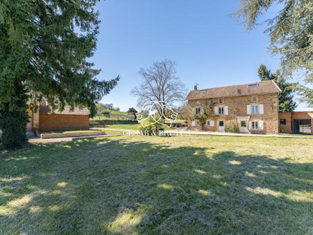 Vente Maison 7 pièces 214 m2 Chozeau