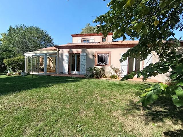 Vente Maison 7 pièces 214 m2 Roques