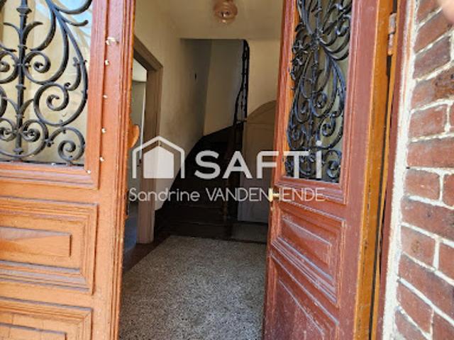 Vente Maison 7 pièces 214 m2 Rozoy sur Serre