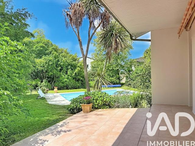 Vente Maison 7 pièces 215 m2 Auzeville Tolosane