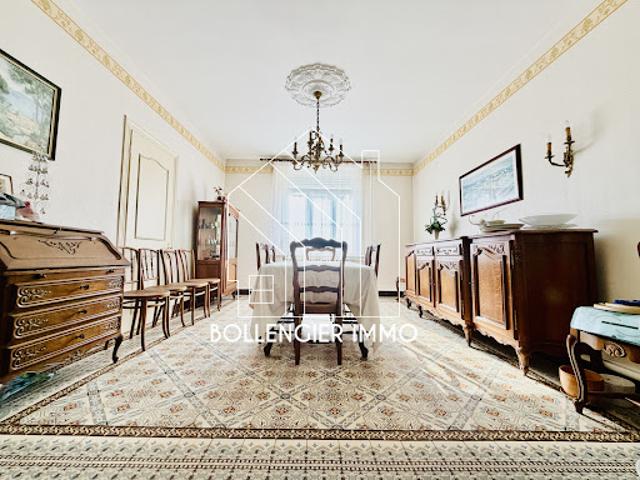 Vente Maison 7 pièces 215 m2 Isbergues