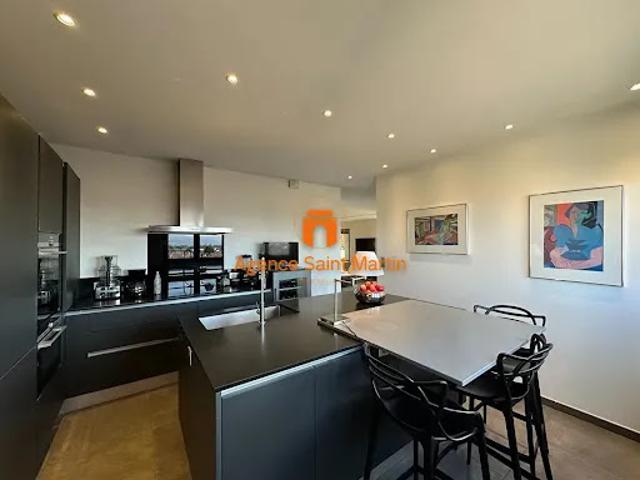 Vente Maison 7 pièces 216 m2 Montelimar