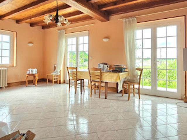 Vente Maison 7 pièces 216 m2 Chérac