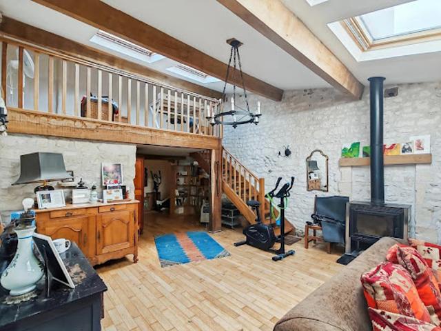 Vente Propriété 7 pièces 216 m2 Floirac
