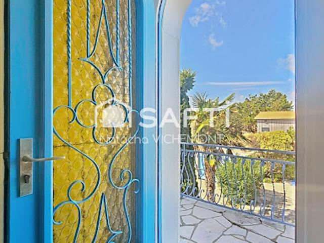 Vente Maison 7 pièces 217 m2 Angoulins