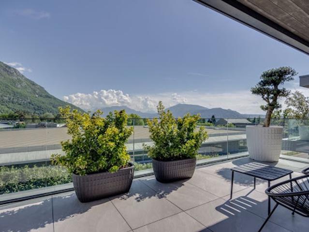 Vente Maison 7 pièces 217 m2 Annecy le Vieux