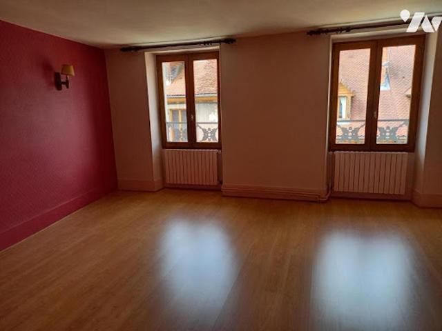 Vente Maison 7 pièces 217 m2 Entre deux Guiers