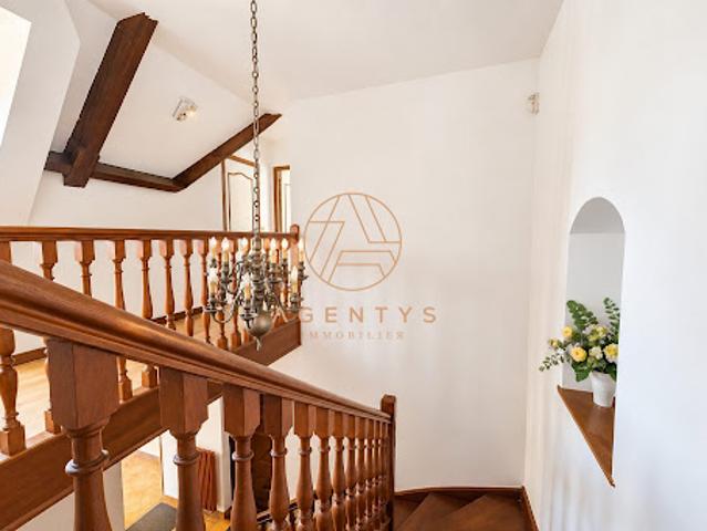 Vente Maison 7 pièces 217 m2 Villiers sur Marne