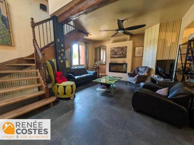 Vente Maison 7 pièces 218 m2 Belberaud